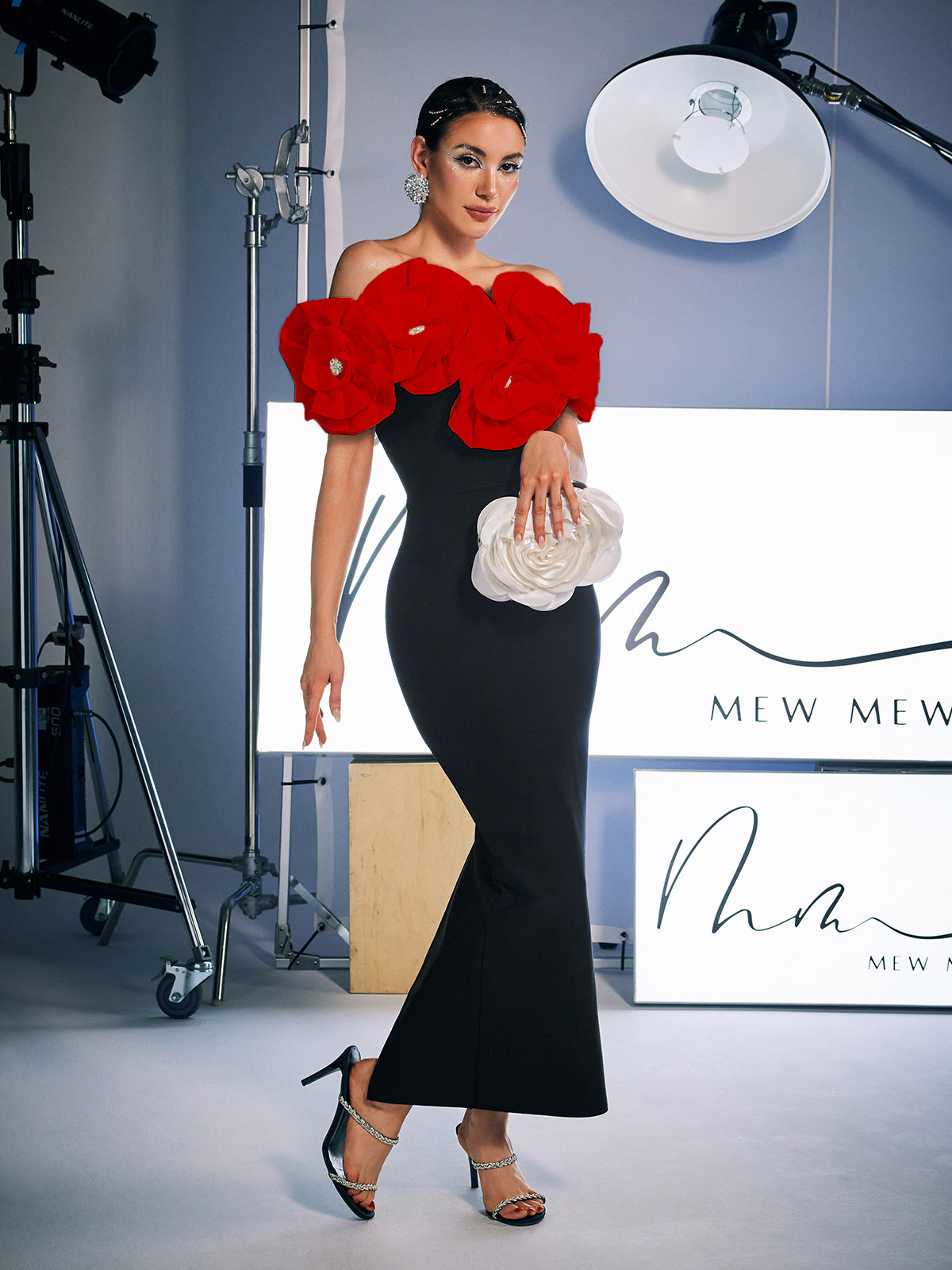 Creed Off Shoulder Flower Bandage Dress In Red
